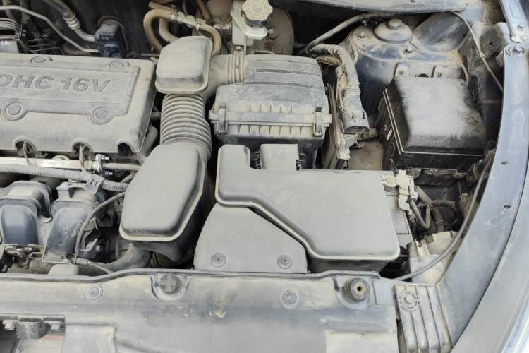 Used Hyundai ix35 2012 2.4L Automatic 4x4 Navigation Edition GLS Engine Bay Left