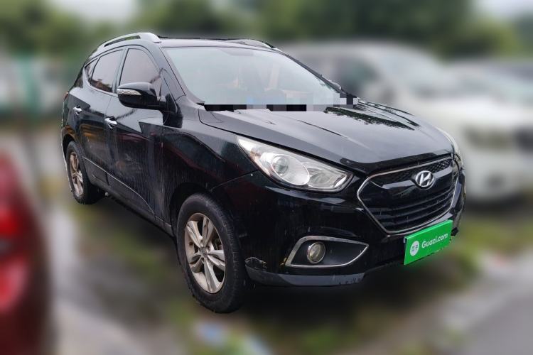 Used Hyundai ix35 2012 2.0L Automatic Two-Wheel Drive Elite Edition GLS Front Right 45 Deg