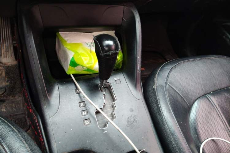 Used Hyundai ix35 2012 2.0L Automatic Two-Wheel Drive Elite Edition GLS Gear Lever