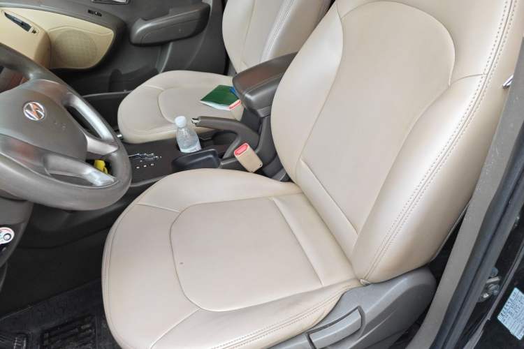 Used Hyundai ix35 2012 2.0L Automatic Two-Wheel Drive New Edition GL Left Front Seat