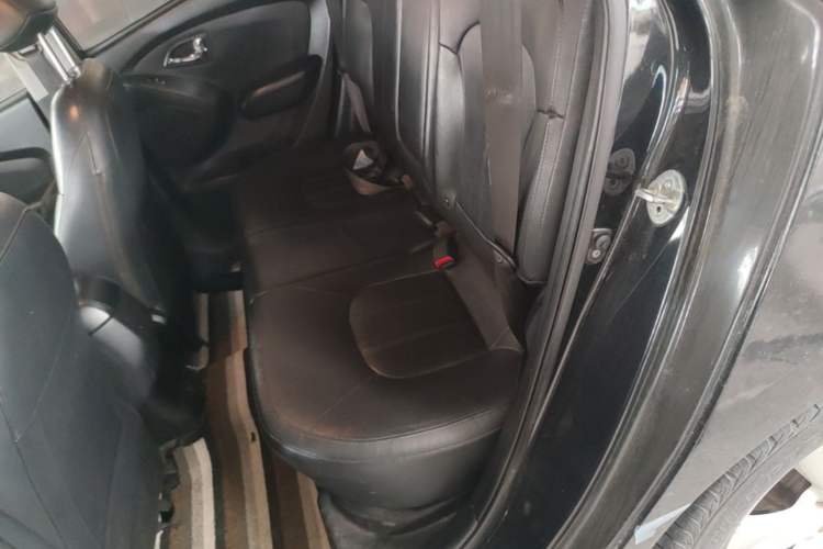 Used Hyundai ix35 2012 2.0L Automatic Two-Wheel Drive Elite Edition GLS Left Rear Seat