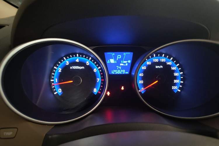 Used Hyundai ix35 2012 2.0L Automatic Two-Wheel Drive Elite Edition GLS Odometer Close Up