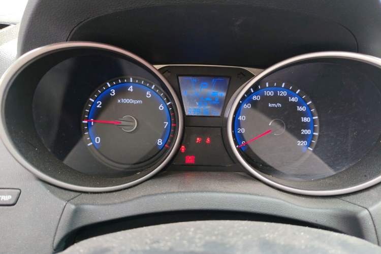 Used Hyundai ix35 2012 2.0L Automatic Two-Wheel Drive Elite Edition GLS Odometer Close Up