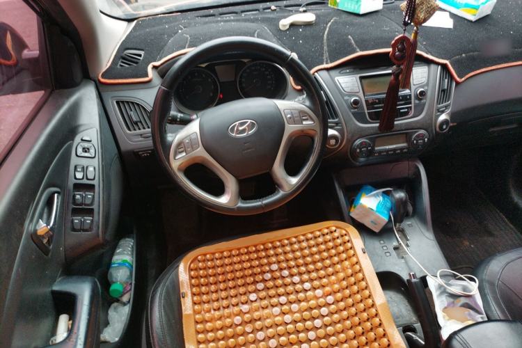Used Hyundai ix35 2012 2.0L Automatic Two-Wheel Drive Elite Edition GLS Steering Wheel