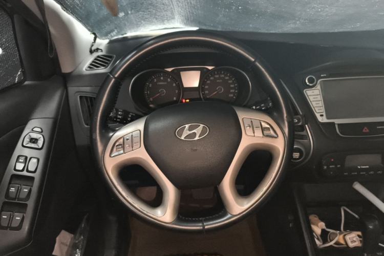 Used Hyundai ix35 2012 2.0L Automatic Two-Wheel Drive New Edition GL Steering Wheel