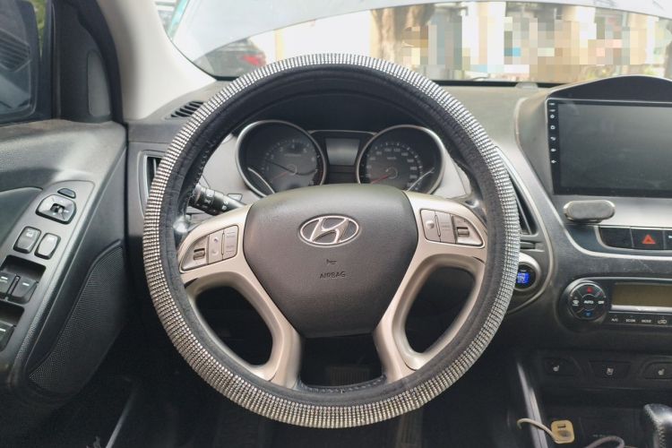 Used Hyundai ix35 2012 2.0L Automatic Two-Wheel Drive Elite Edition GLS Steering Wheel