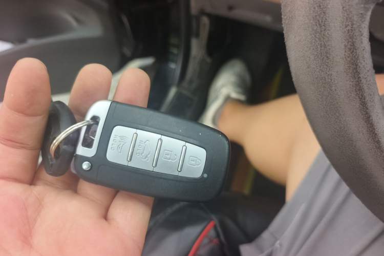 Used Hyundai ix35 2012 2.0L Automatic Two-Wheel Drive Elite Edition GLS Vehicle Key
