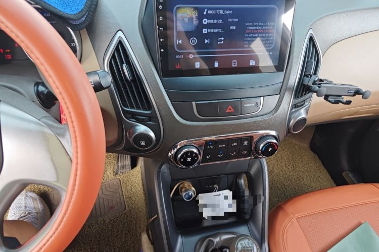 Used Hyundai ix35 2012 2.0L Manual Two-Wheel Drive New Edition GL Audio And AC Panel