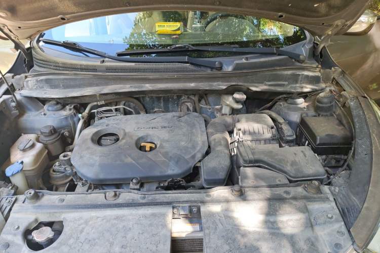 Used Hyundai ix35 2012 2.0L Automatic Two-Wheel Drive Elite Edition GLS Engine Bay
