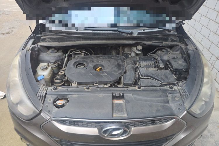 Used Hyundai ix35 2012 2.0L Automatic Two-Wheel Drive New Edition GL Engine Bay