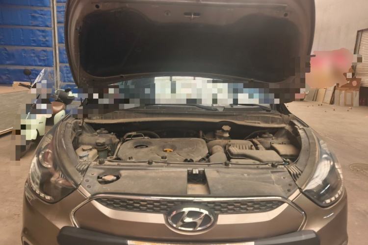 Used Hyundai ix35 2012 2.0L Automatic Two-Wheel Drive Elite Edition GLS Engine Bay