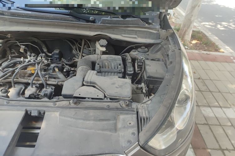 Used Hyundai ix35 2012 2.0L Automatic Two-Wheel Drive Elite Edition GLS Engine Bay Left