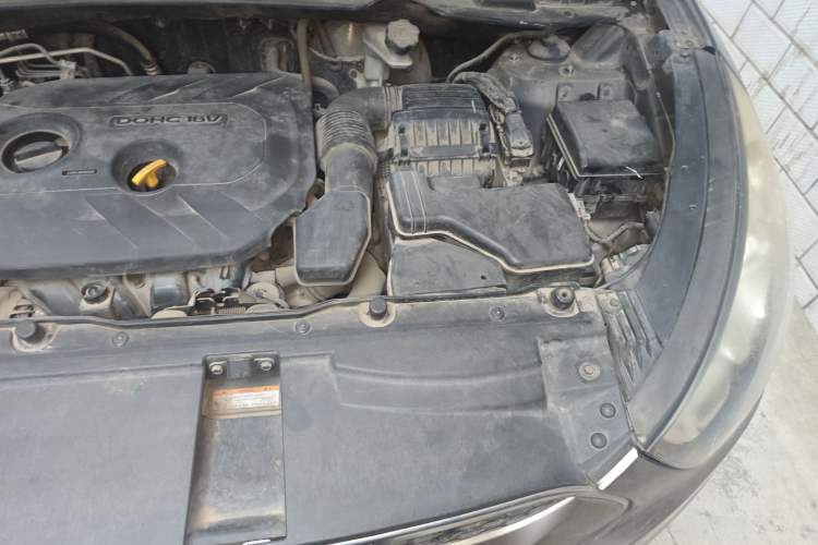 Used Hyundai ix35 2012 2.0L Automatic Two-Wheel Drive New Edition GL Engine Bay Left