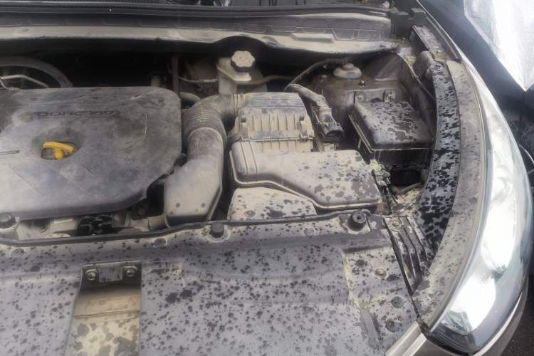Used Hyundai ix35 2012 2.0L Manual Two-Wheel Drive New Edition GL Engine Bay Left