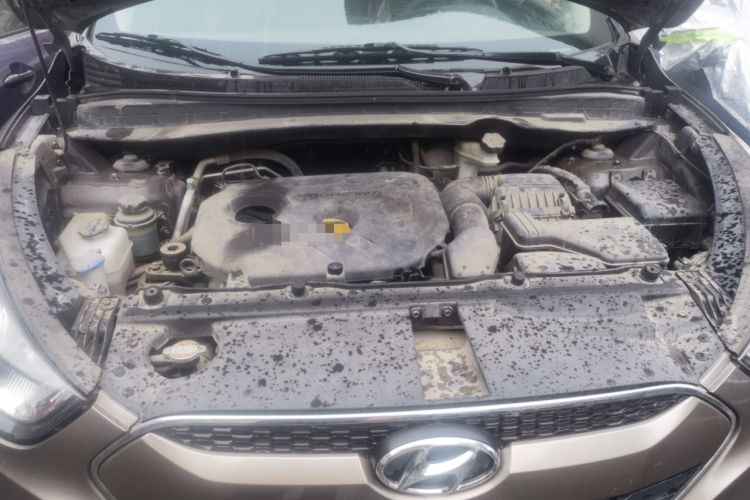 Used Hyundai ix35 2012 2.0L Manual Two-Wheel Drive New Edition GL Engine Bay