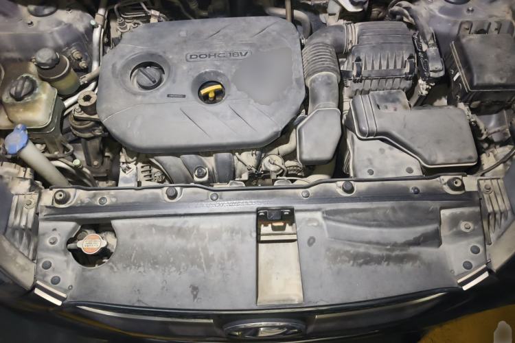 Used Hyundai ix35 2012 2.0L Automatic Two-Wheel Drive Elite Edition GLS Engine Bay