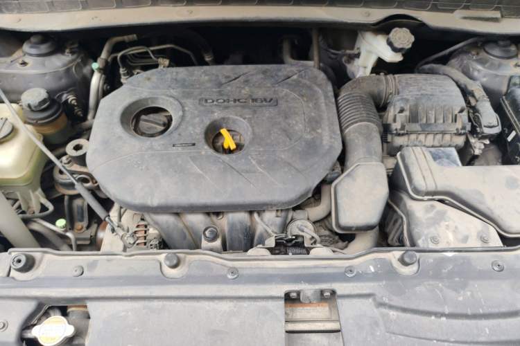 Used Hyundai ix35 2012 2.0L Automatic Two-Wheel Drive Elite Edition GLS Engine Bay