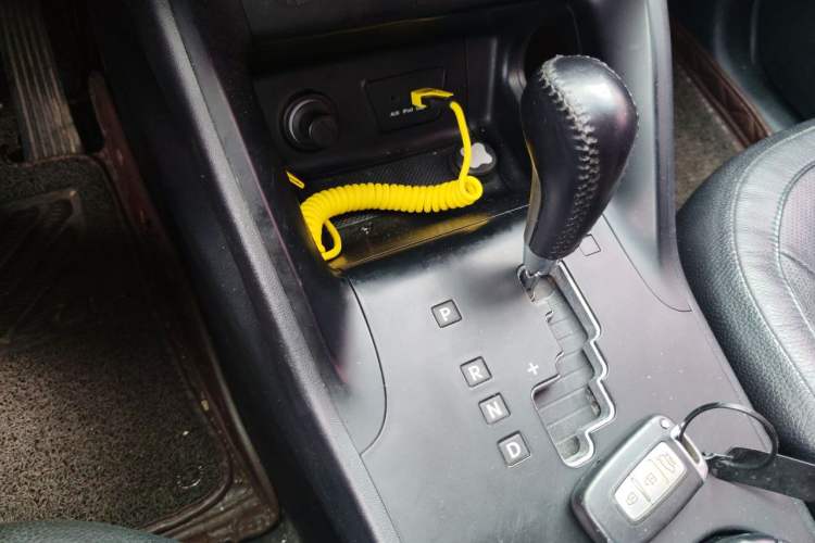Used Hyundai ix35 2012 2.0L Automatic Two-Wheel Drive Elite Edition GLS Gear Lever