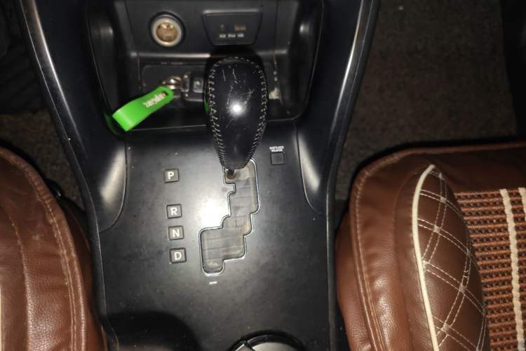 Used Hyundai ix35 2012 2.0L Automatic Two-Wheel Drive Elite Edition GLS Gear Lever