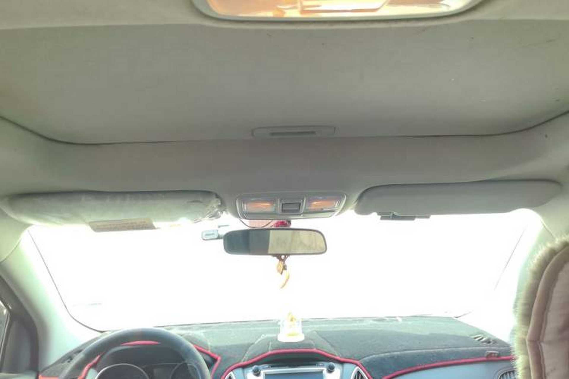 Used Hyundai ix35 2012 2.0L Automatic Two-Wheel Drive New Edition GL Headliner