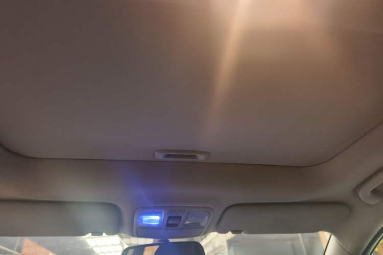 Used Hyundai ix35 2012 2.0L Automatic Two-Wheel Drive Elite Edition GLS Headliner