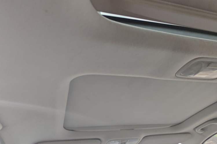 Used Hyundai ix35 2012 2.0L Automatic Two-Wheel Drive Elite Edition GLS Headliner