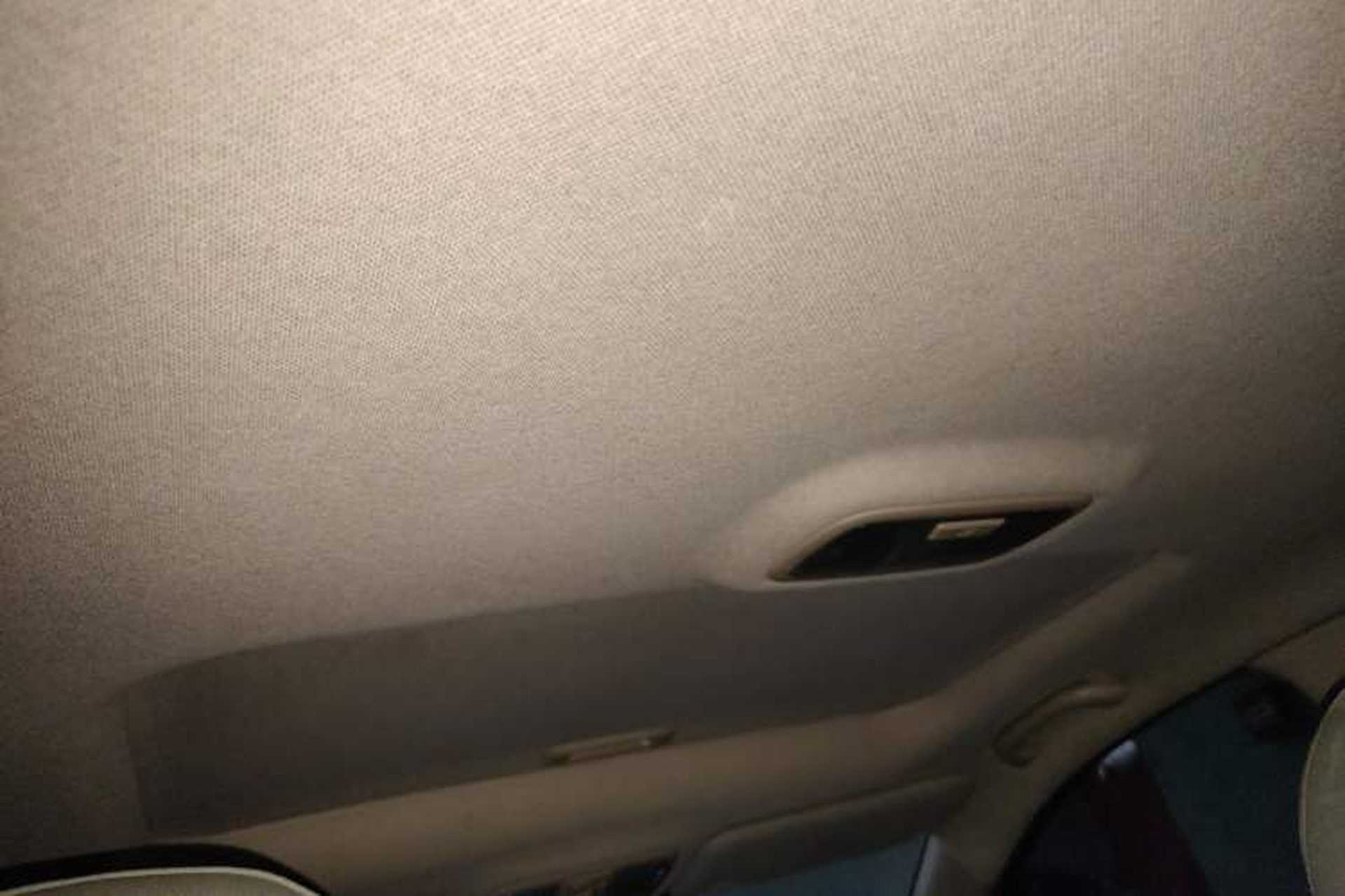 Used Hyundai ix35 2012 2.0L Automatic Two-Wheel Drive New Edition GL Headliner
