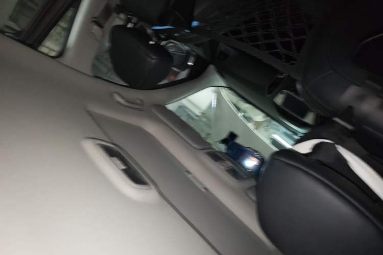 Used Hyundai ix35 2012 2.0L Automatic Two-Wheel Drive Elite Edition GLS Headliner