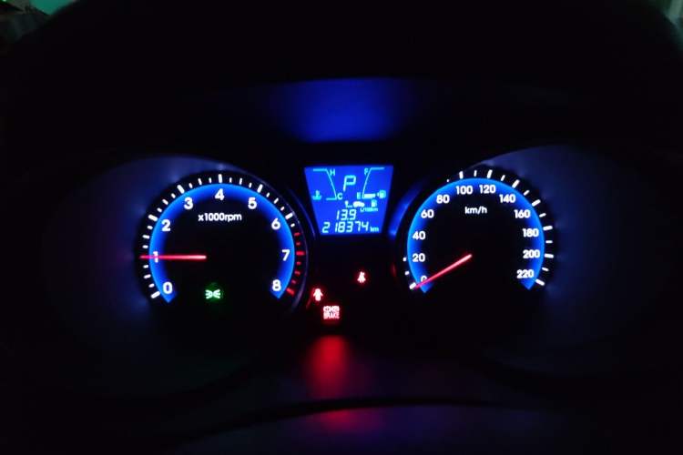 Used Hyundai ix35 2012 2.0L Automatic Two-Wheel Drive Elite Edition GLS Instrument Cluster