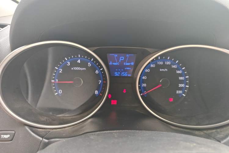 Used Hyundai ix35 2012 2.0L Automatic Two-Wheel Drive Elite Edition GLS Instrument Cluster