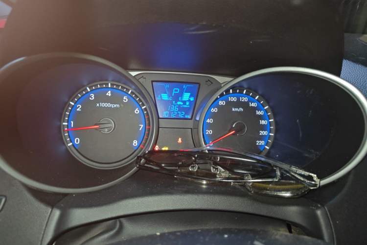 Used Hyundai ix35 2012 2.0L Automatic Two-Wheel Drive Elite Edition GLS Instrument Cluster