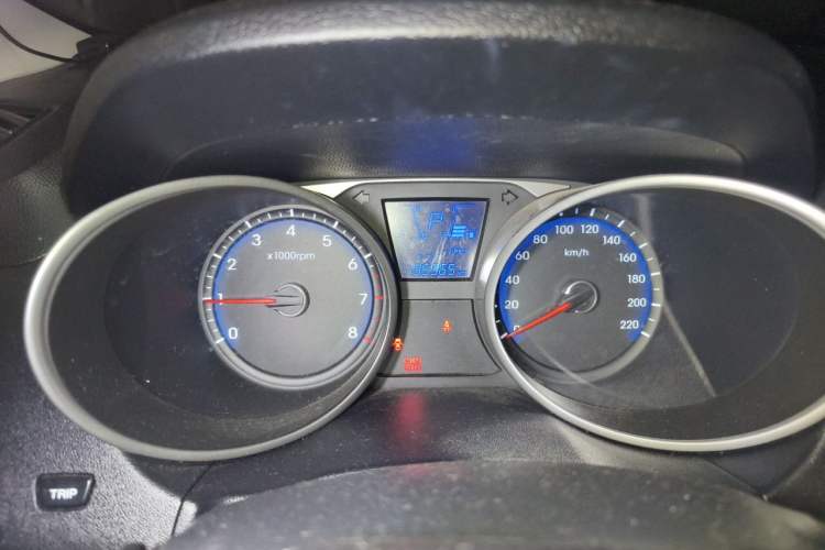 Used Hyundai ix35 2012 2.0L Automatic Two-Wheel Drive Elite Edition GLS Instrument Cluster