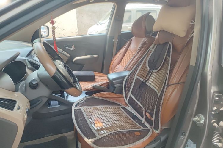 Used Hyundai ix35 2012 2.0L Automatic Two-Wheel Drive Elite Edition GLS Left Front Seat
