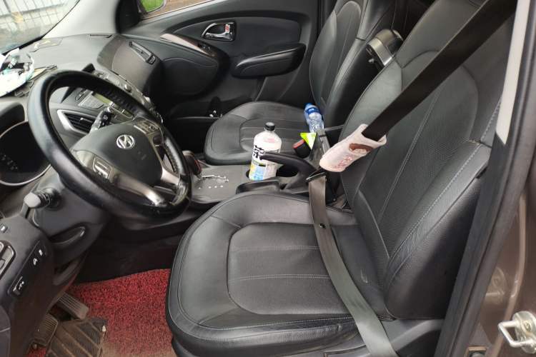 Used Hyundai ix35 2012 2.0L Automatic Two-Wheel Drive Elite Edition GLS Left Front Seat