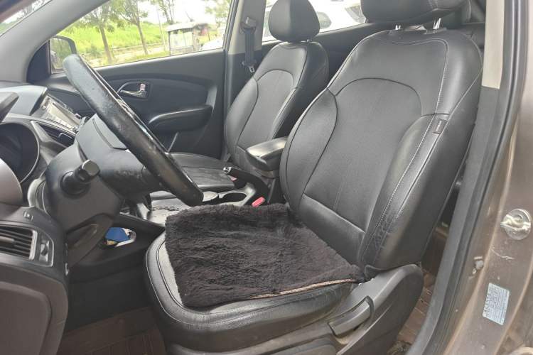 Used Hyundai ix35 2012 2.0L Automatic Two-Wheel Drive Elite Edition GLS Left Front Seat