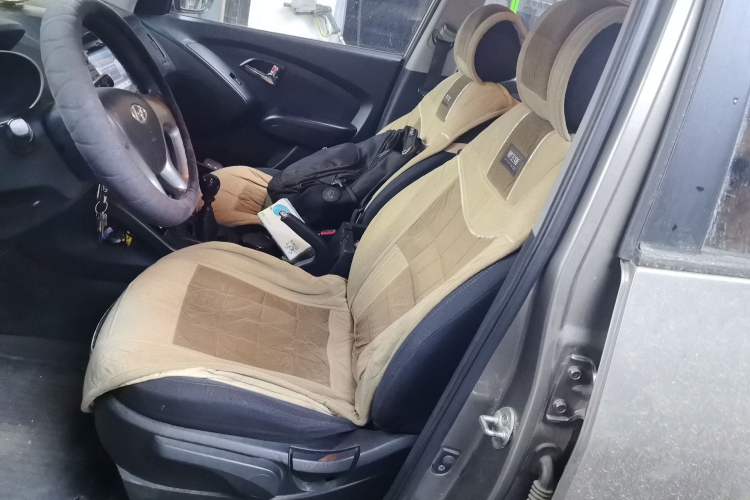 Used Hyundai ix35 2012 2.0L Manual Two-Wheel Drive New Edition GL Left Front Seat