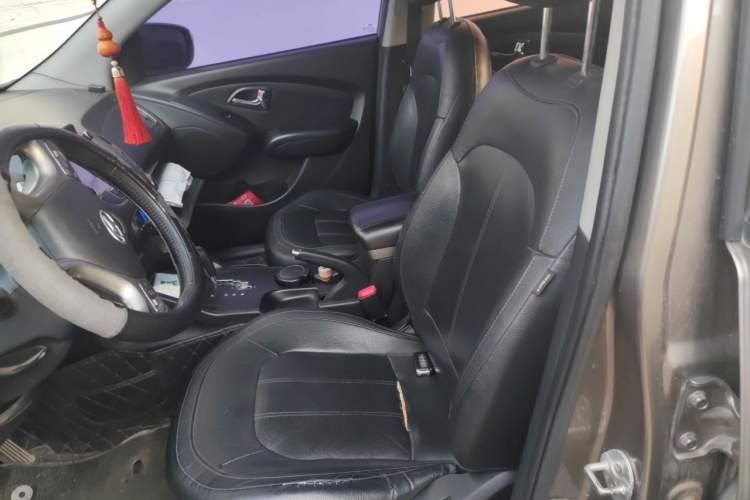 Used Hyundai ix35 2012 2.0L Automatic Two-Wheel Drive Elite Edition GLS Left Front Seat