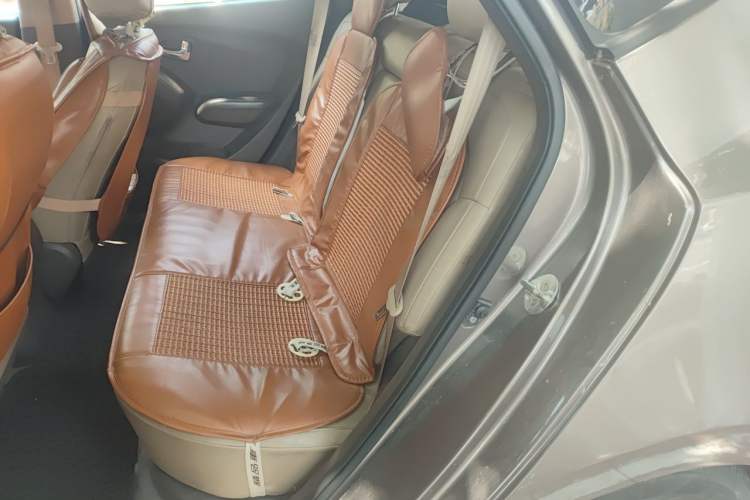 Used Hyundai ix35 2012 2.0L Automatic Two-Wheel Drive Elite Edition GLS Left Rear Seat