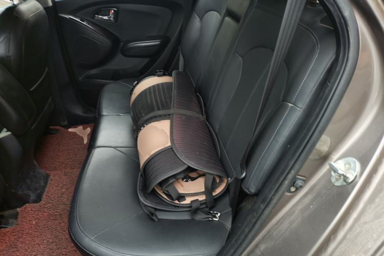 Used Hyundai ix35 2012 2.0L Automatic Two-Wheel Drive Elite Edition GLS Left Rear Seat