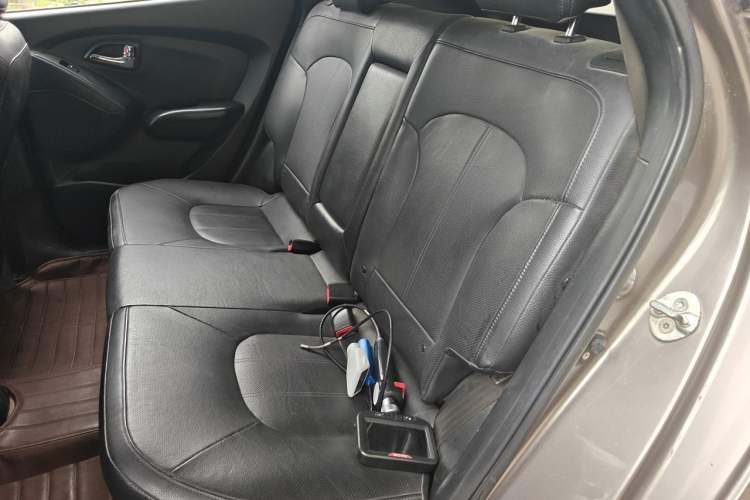 Used Hyundai ix35 2012 2.0L Automatic Two-Wheel Drive Elite Edition GLS Left Rear Seat