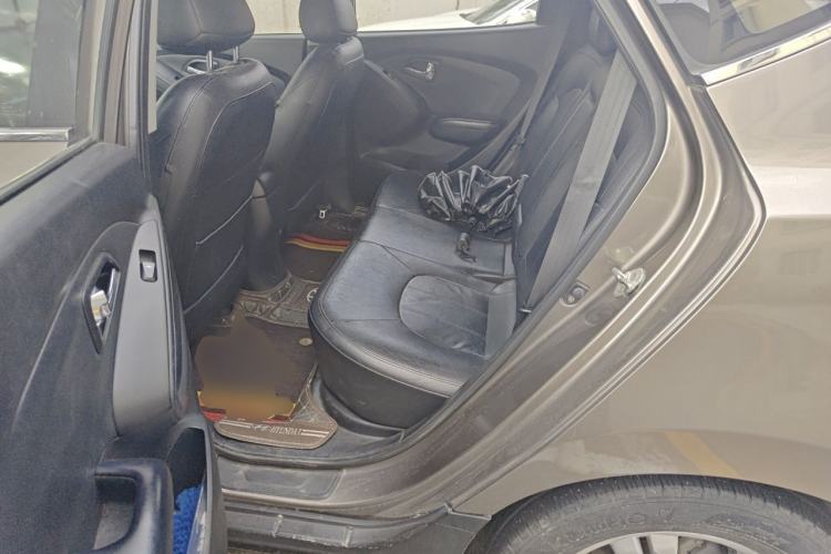 Used Hyundai ix35 2012 2.0L Automatic Two-Wheel Drive Elite Edition GLS Left Rear Seat