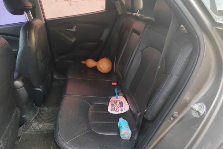 Used Hyundai ix35 2012 2.0L Automatic Two-Wheel Drive Elite Edition GLS Left Rear Seat