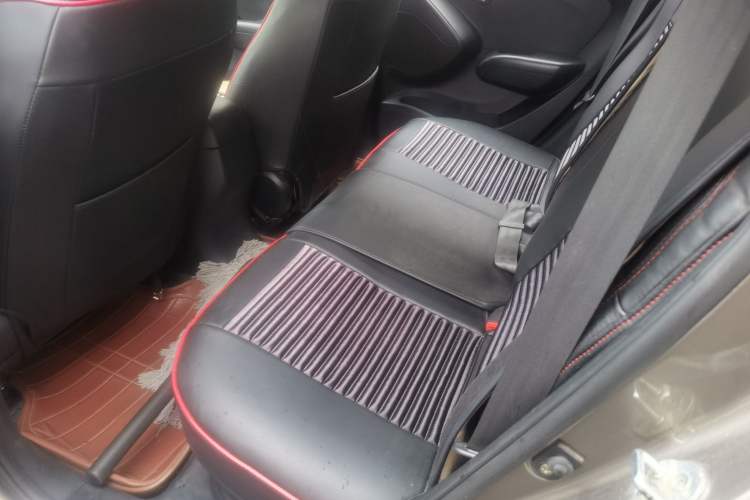 Used Hyundai ix35 2012 2.0L Manual Two-Wheel Drive New Edition GL Left Rear Seat