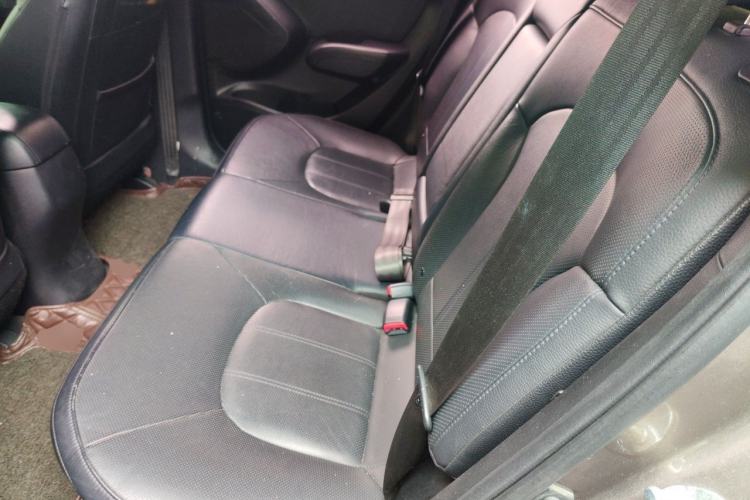 Used Hyundai ix35 2012 2.0L Automatic Two-Wheel Drive Elite Edition GLS Left Rear Seat