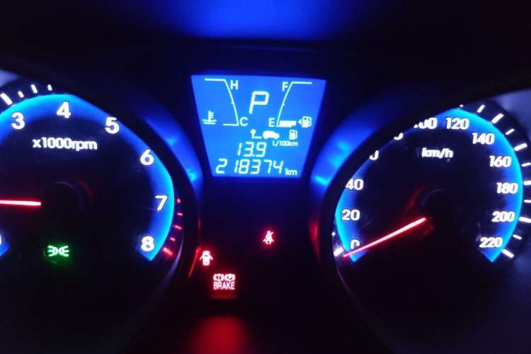 Used Hyundai ix35 2012 2.0L Automatic Two-Wheel Drive Elite Edition GLS Odometer Close Up
