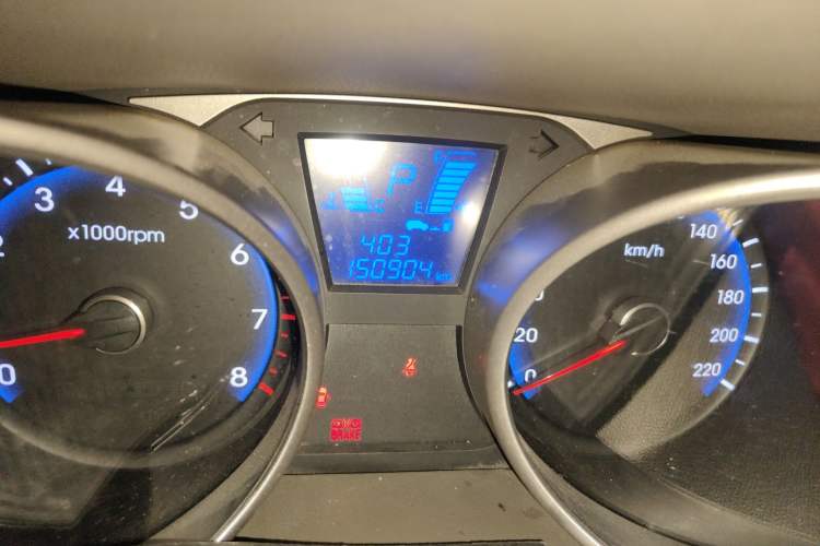 Used Hyundai ix35 2012 2.0L Automatic Two-Wheel Drive New Edition GL Odometer Close Up