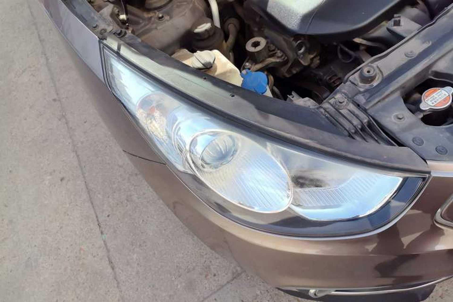 Used Hyundai ix35 2012 2.0L Automatic Two-Wheel Drive New Edition GL Right Front Headlight