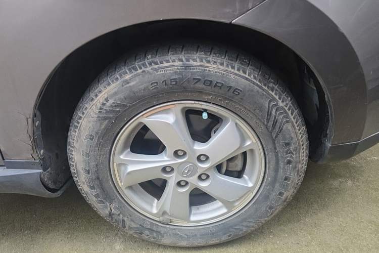 Used Hyundai ix35 2012 2.0L Automatic Two-Wheel Drive New Edition GL Right Front Wheel Hub