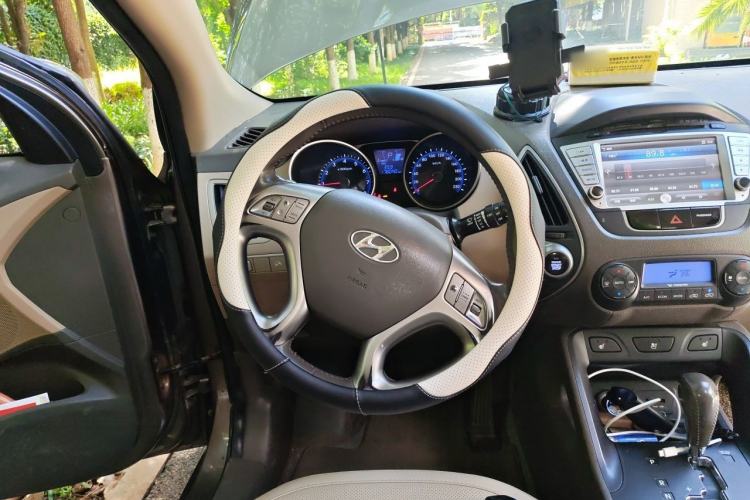 Used Hyundai ix35 2012 2.0L Automatic Two-Wheel Drive Elite Edition GLS Steering Wheel