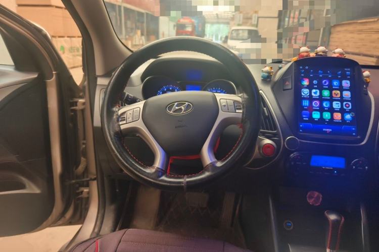 Used Hyundai ix35 2012 2.0L Automatic Two-Wheel Drive Elite Edition GLS Steering Wheel